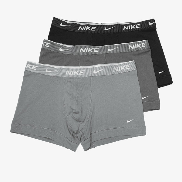 Nike Trunk 