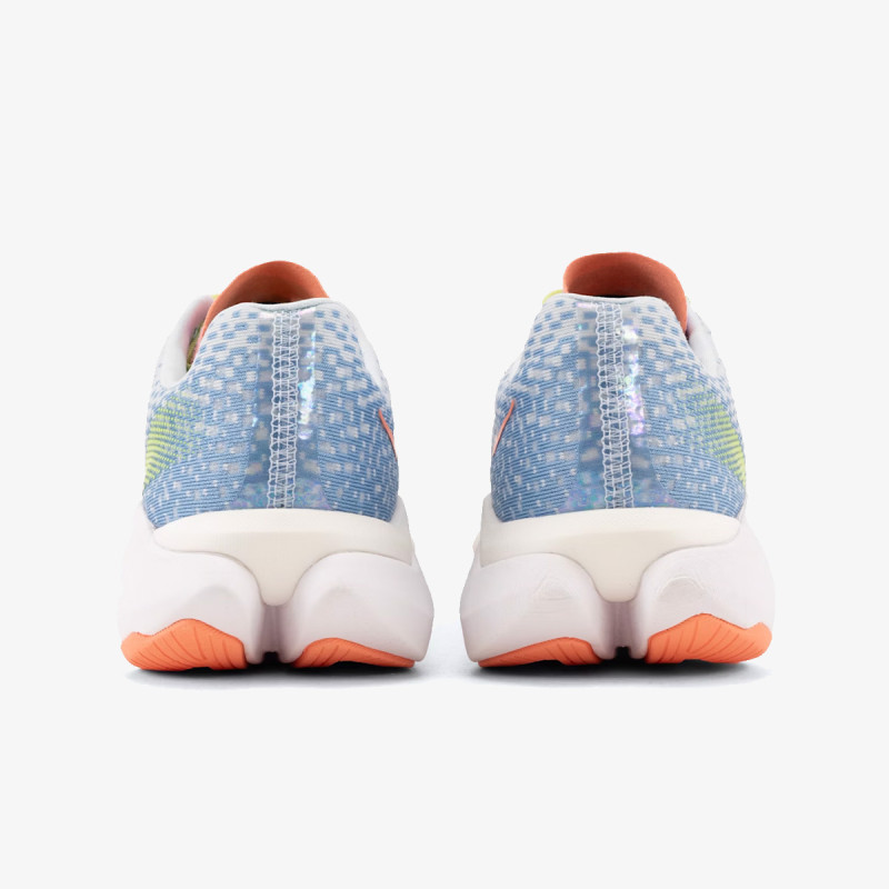 Hoka Mach X 
