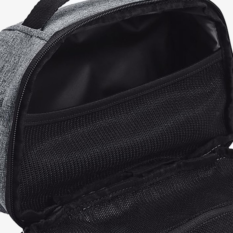 Under Armour UA CONTAIN TRAVEL KIT 1 