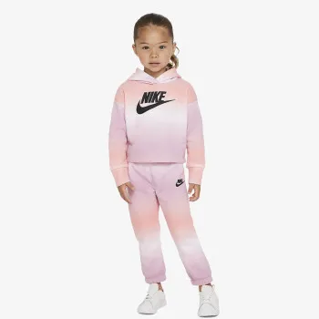NIKE CLUB 
