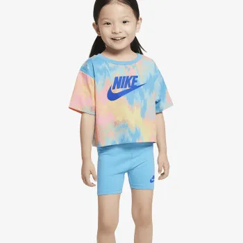 NIKE NKG BOXY TEE & BIKE SHORT SET 