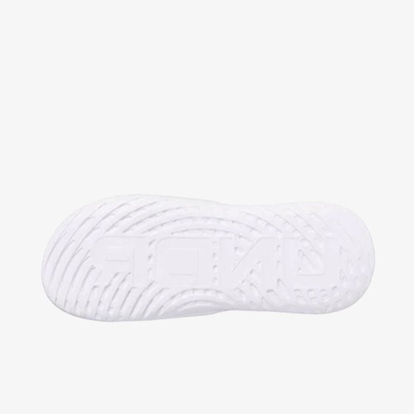 Under Armour Ignite Select 