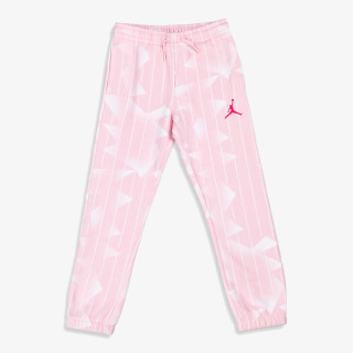 Nike Essentials 