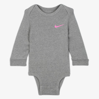 Nike Essentials 