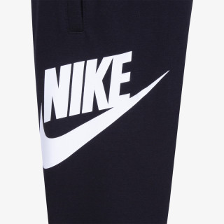 Nike Sportswear Club 