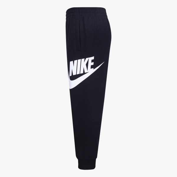 Nike Sportswear Club 