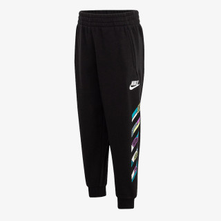 Nike Outside the lines 