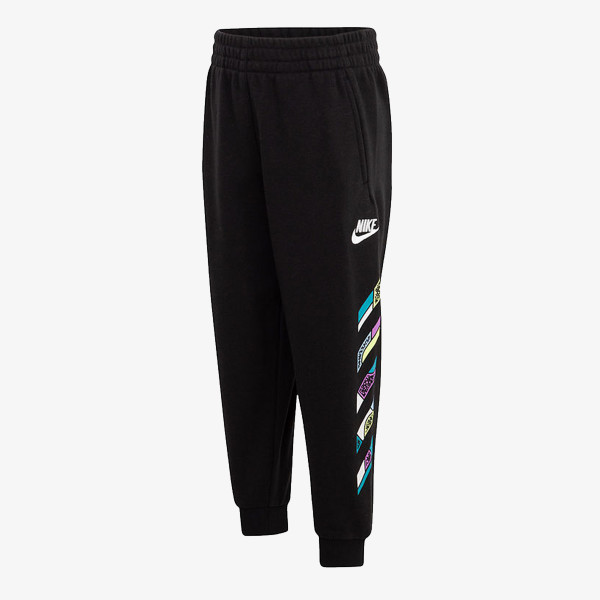 Nike Outside the lines 