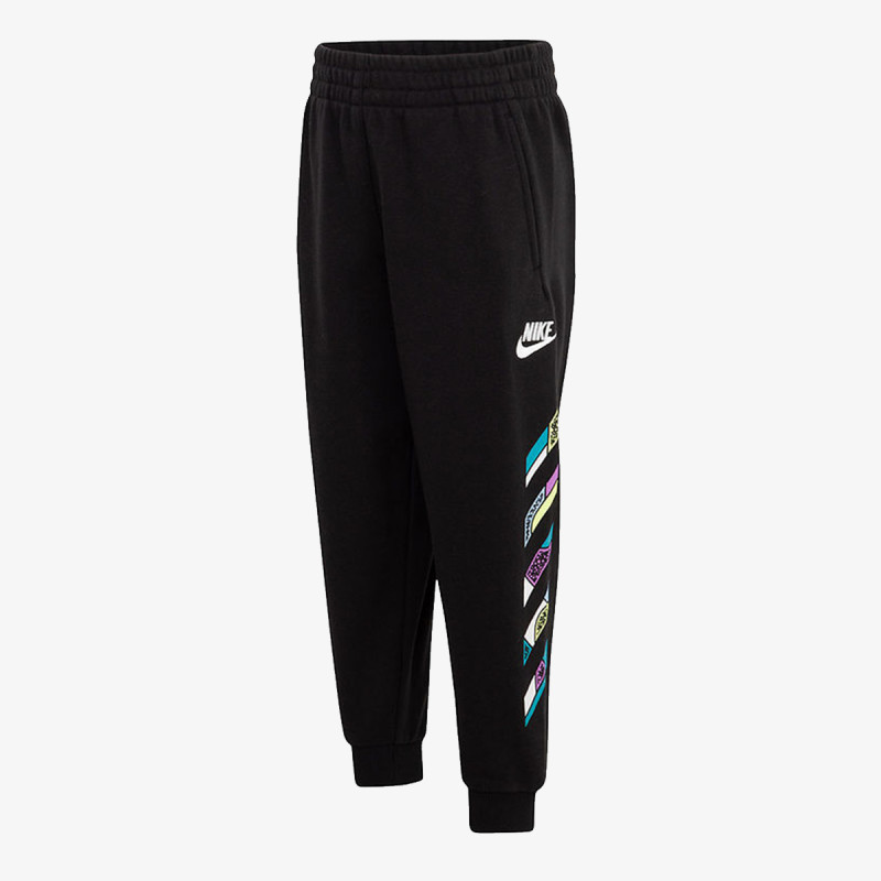 Nike Outside the lines 
