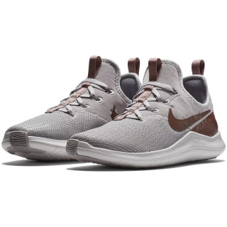 Nike WMNS NIKE FREE TR 8 LM 