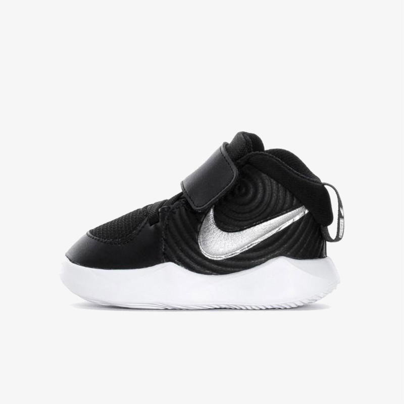 Nike TEAM HUSTLE D 9 (TD) 