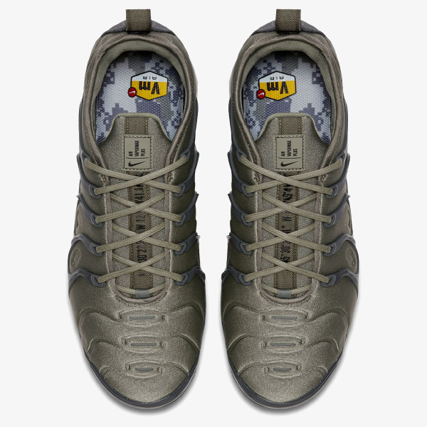 Nike AIR VAPORMAX PLUS WE 