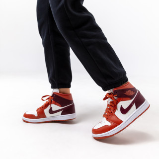 Nike WMNS AIR JORDAN 1 MID 