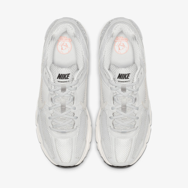Nike Zoom Vomero 5 