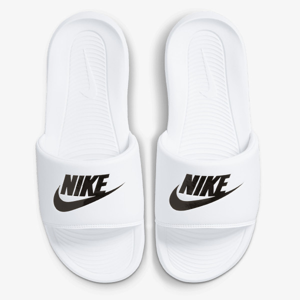 Nike Victori One 