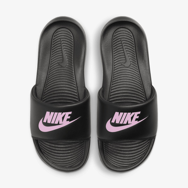 Nike Victori One 