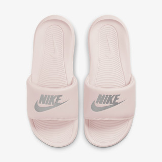 Nike Victori One 