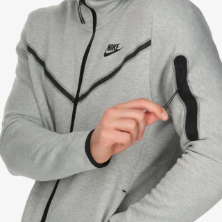 Nike Sportswear Tech