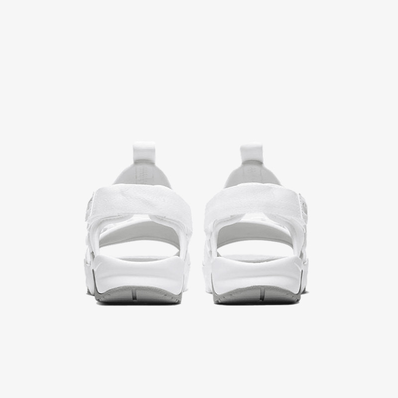Nike WMNS CANYON SANDAL 