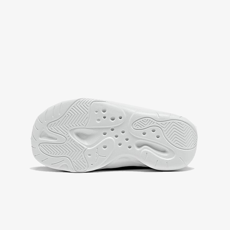 Nike JORDAN 11 CMFT LOW BT 