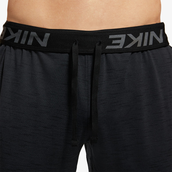 Nike Yoga Dri-Fit 