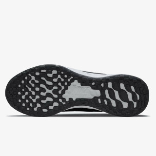 NIKE REVOLUTION 6 NN 