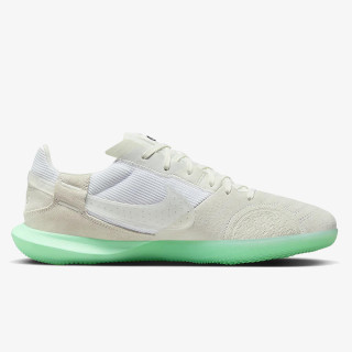 NIKE Streetgato 