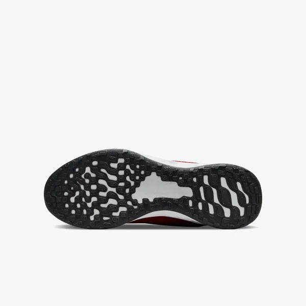 NIKE REVOLUTION 6 GS 