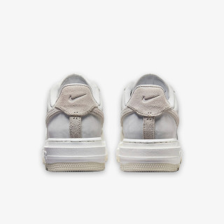 Nike Air Force 1 Luxe 