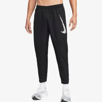 NIKE Run Division Challenger 