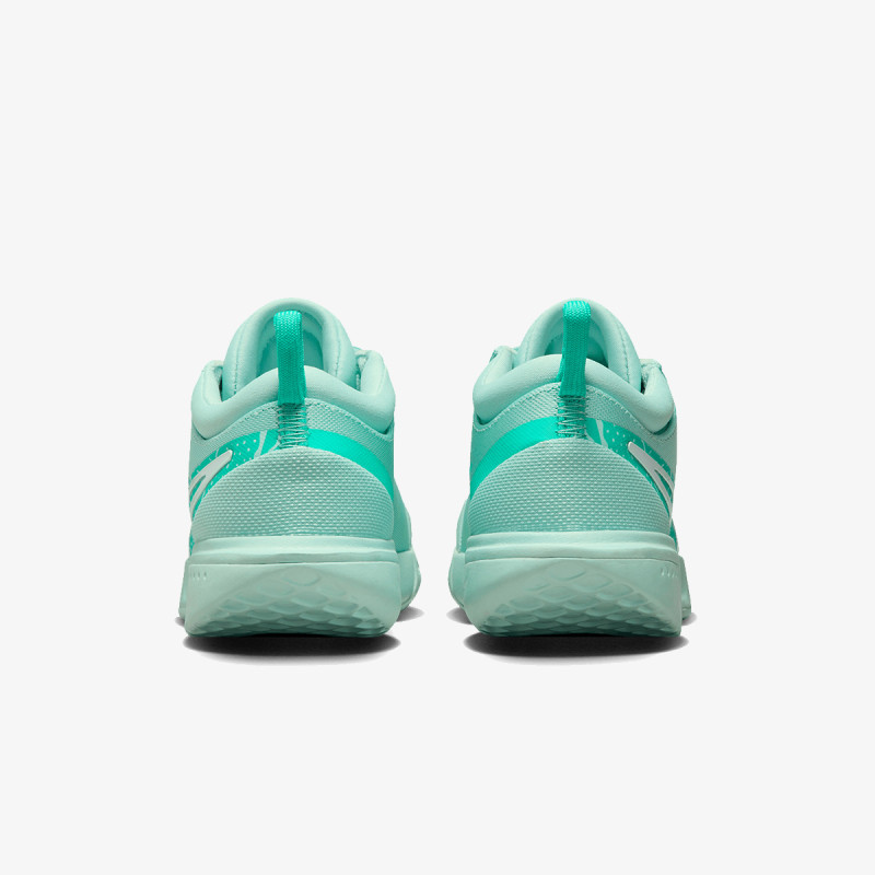 Nike Zoom Court 