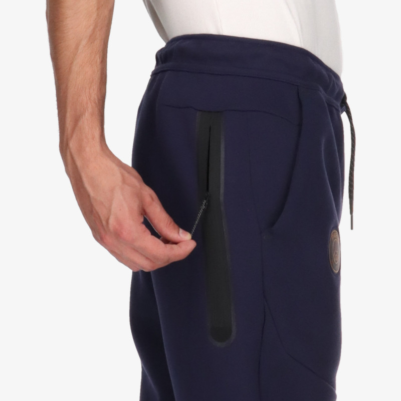 Nike Paris Saint-Germain Tech Fleece 