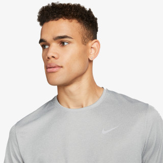 NIKE Dri-FIT UV Miler 