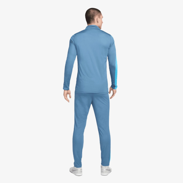 Nike Academy 23 