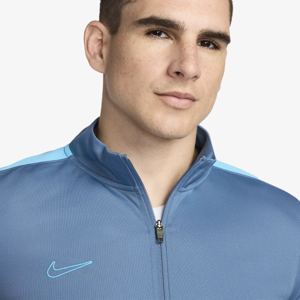 Nike Academy 23 
