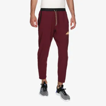 NIKE Trail Dawn Range 