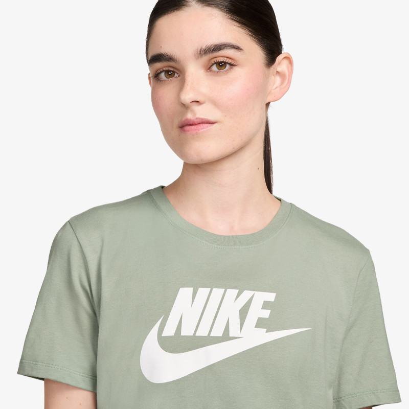 Nike Sportswear Club 