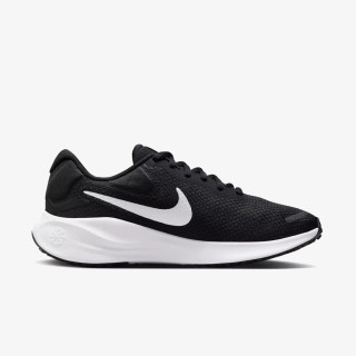 Nike Revolution 7 