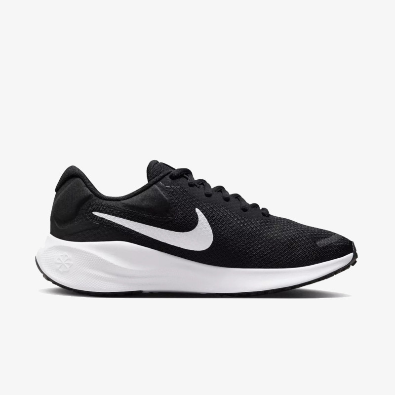 Nike Revolution 7 