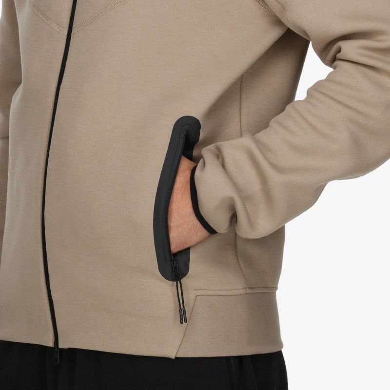 Nike Tech Fleece 