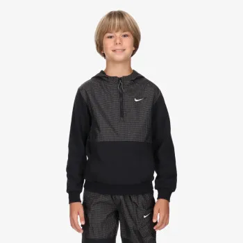 NIKE Outdoor Play 