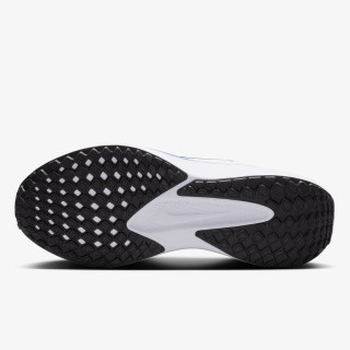 Nike Quest 6 