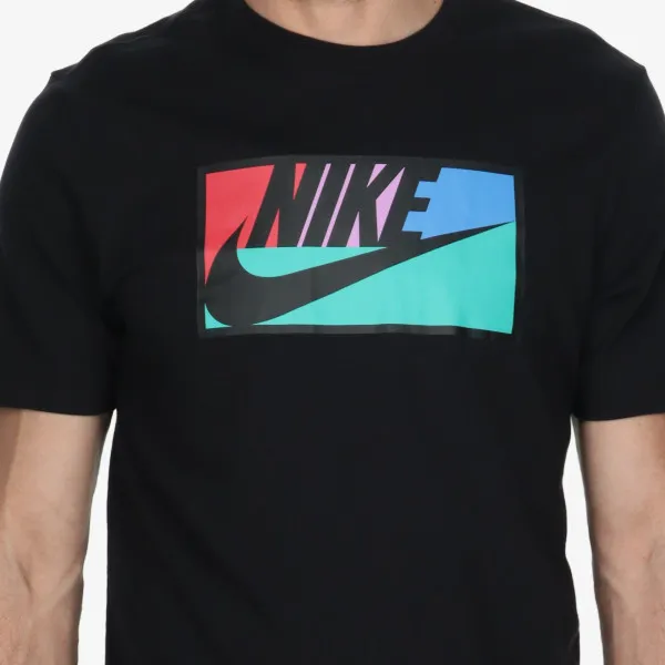 NIKE Sportswear 