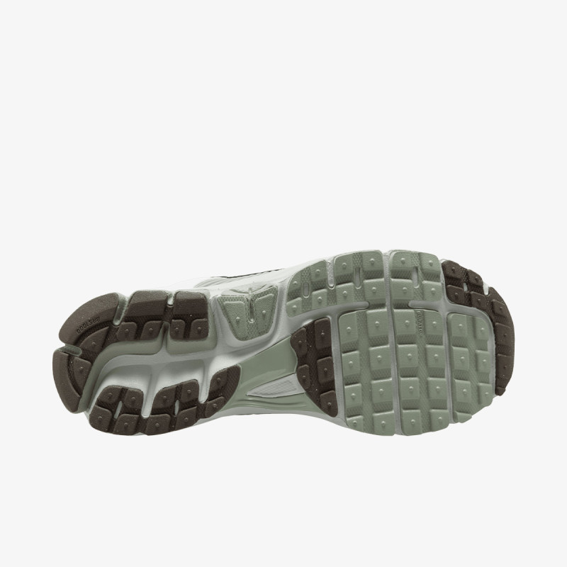Nike Zoom Vomero 5 