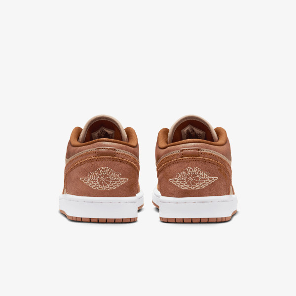 Nike WMNS AIR JORDAN 1 LOW SE 