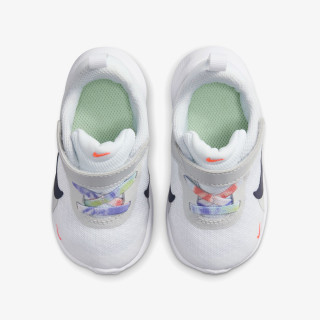 Nike Revolution 7 