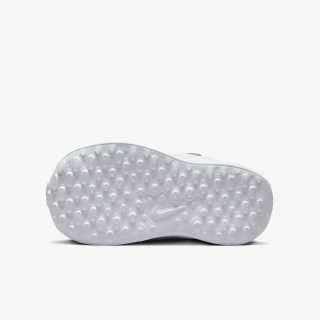 Nike Revolution 7 