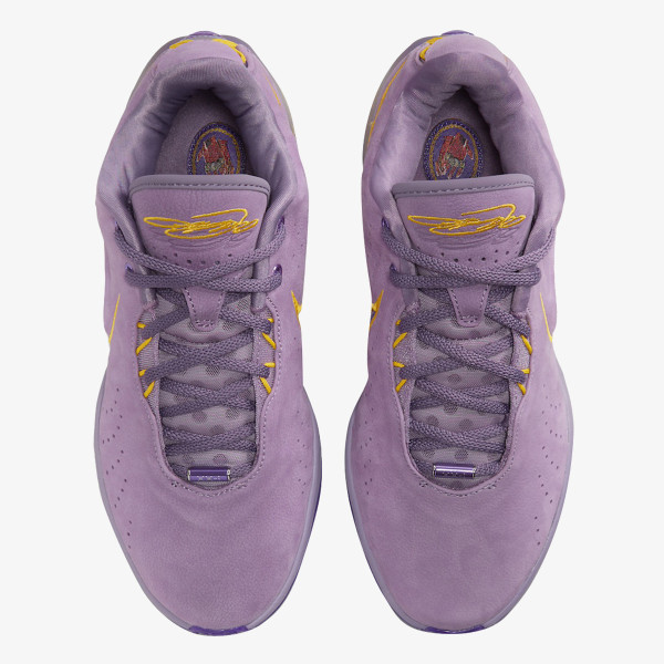 Nike LeBron XXI 