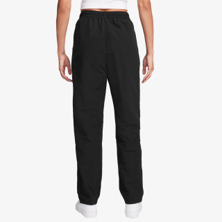 Nike Essential 
