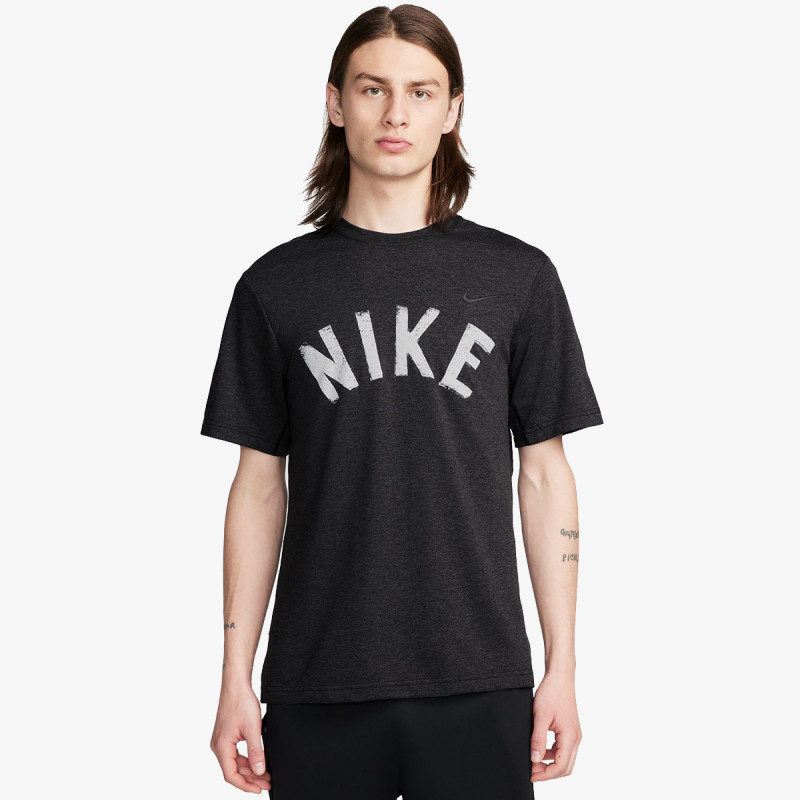 Nike Primary 